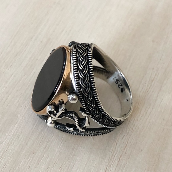 925 Sterling Silver Onyx Stone Men's Ring - Picture 3 of 5